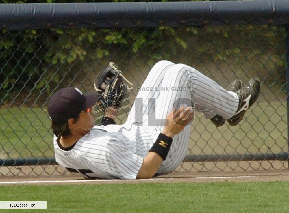 Yankees' Matsui joins exhibition game against Twins