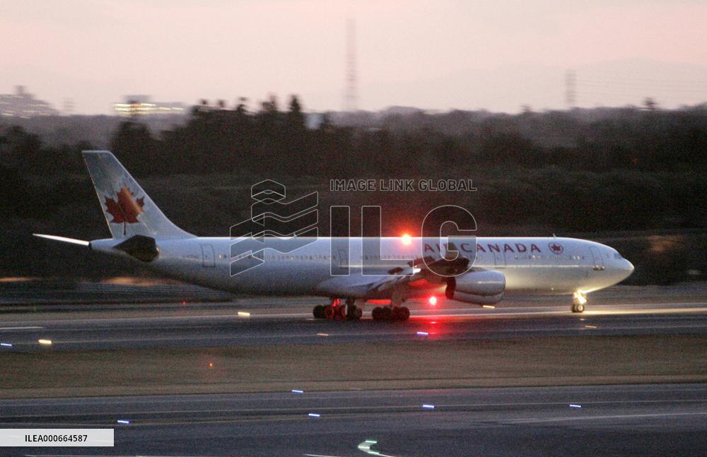 Air Canada plane returns to Narita airport due to glitch