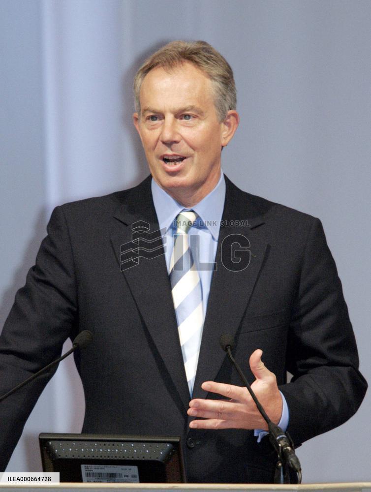 Blair delivers keynote speech at climate change meeting in Japan