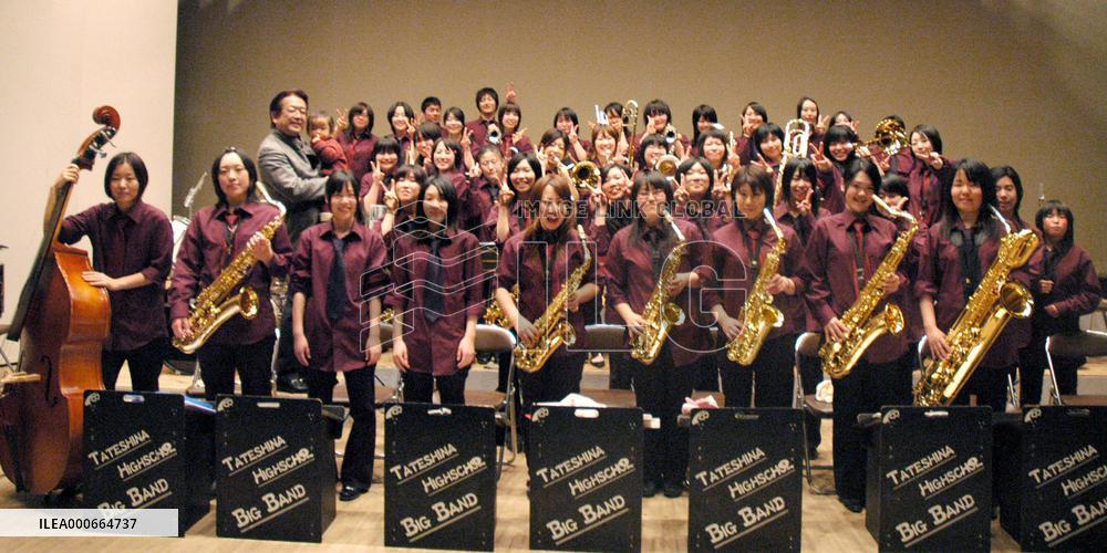 'Swing Girls' jazz club to perform at U.S. cherry blossom festiv