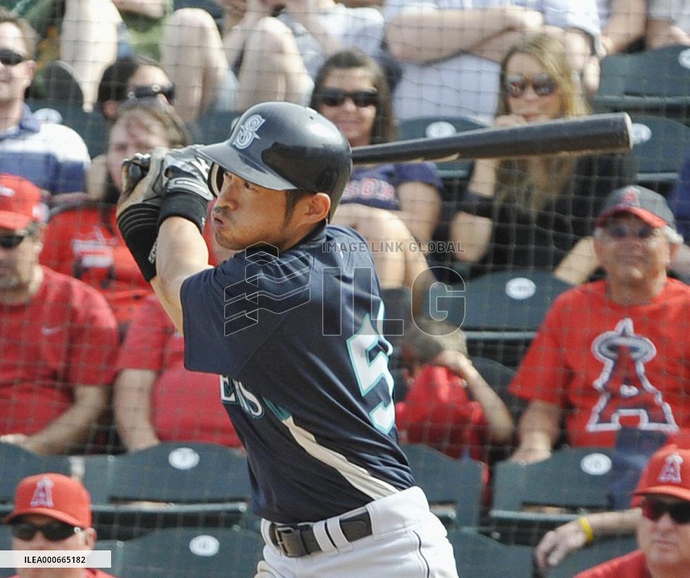 Mariners beat Angels in preseason match