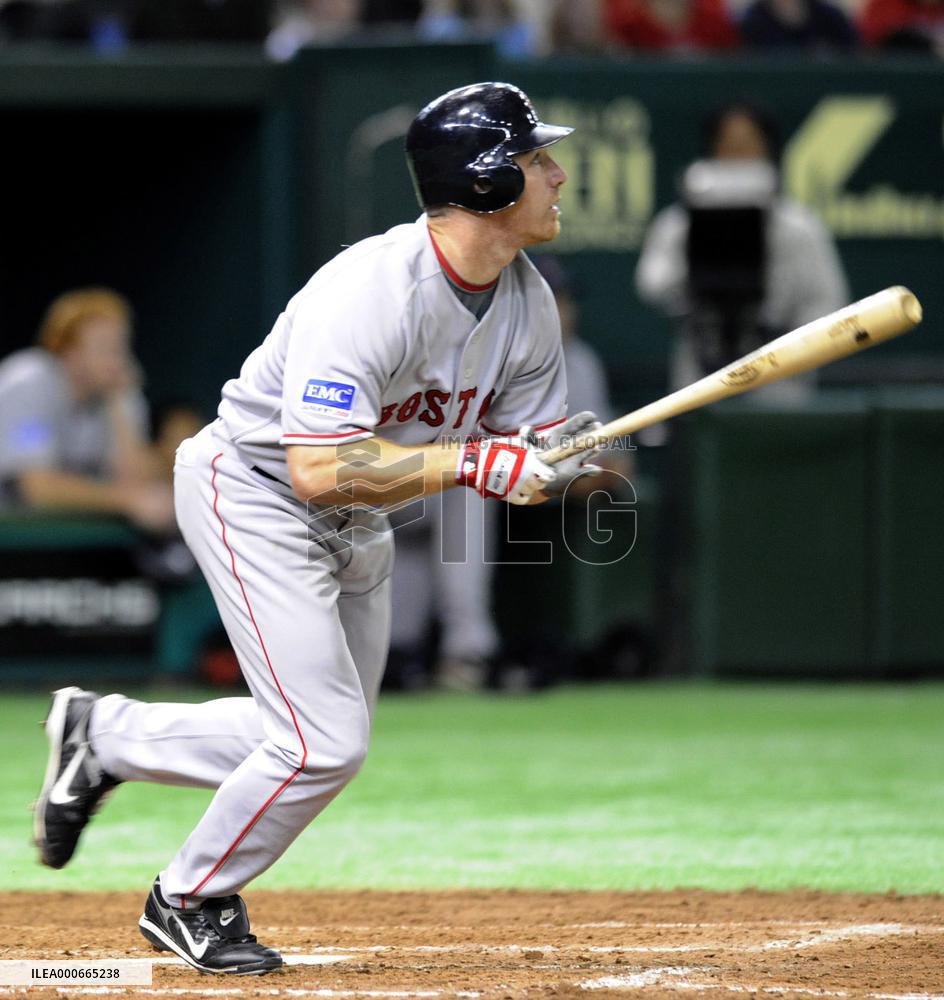 Red Sox beat Yomiuri 9-2, Drew hits grand slam