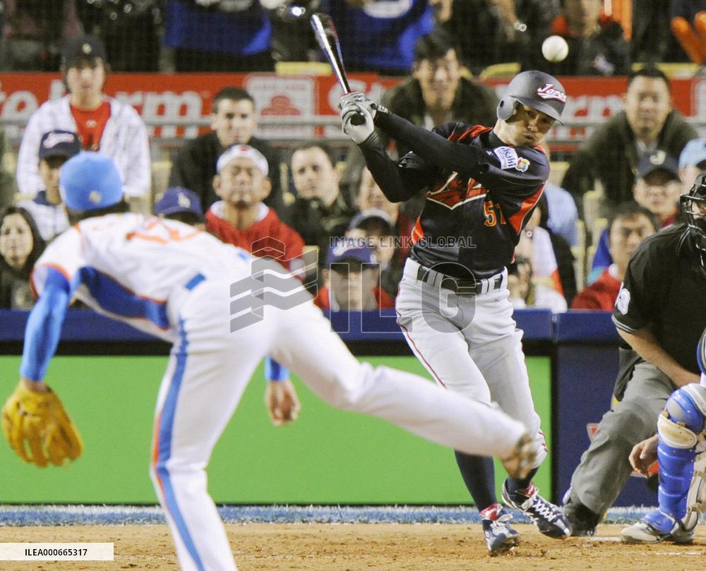 Japan beats S. Korea 5-3 to win 2nd straight WBC title
