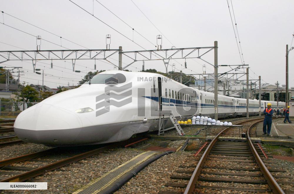 'Next-generation' Shinkansen model on display