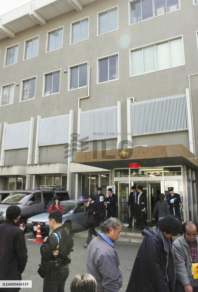 Man says hurled boy to death from condo's 15th floor: police
