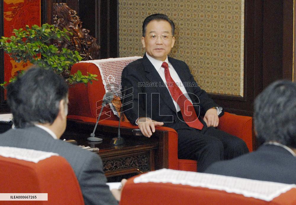 China's Wen hopes for successful Japan trip, China visit by Abe