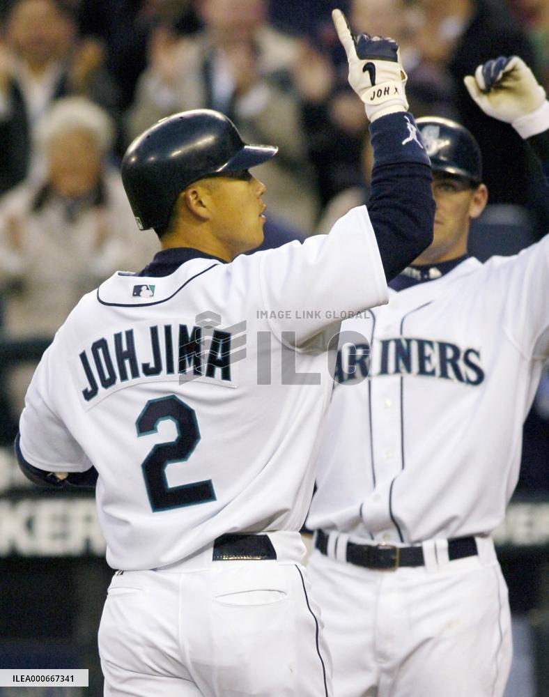 Mariners' Jojima hits season's second solo homer