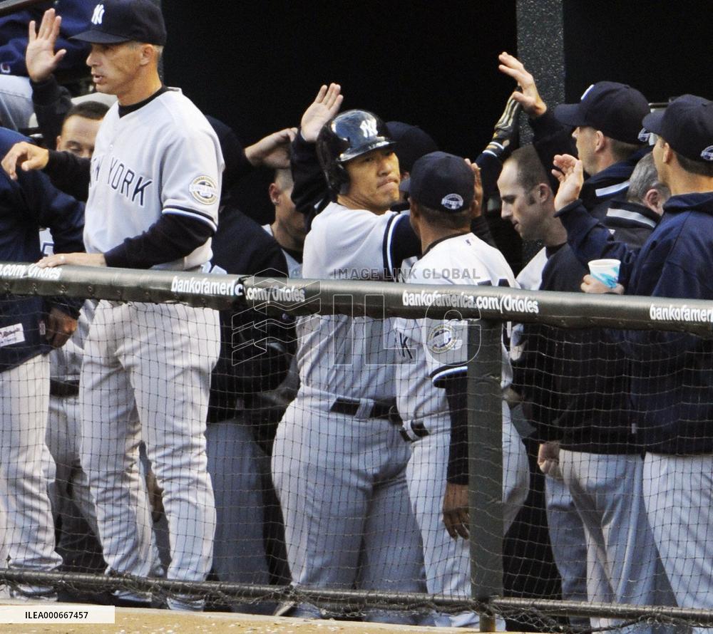 N.Y. Yankees' Matsui belts 2-run homer in opener
