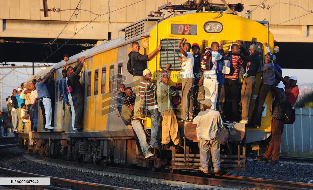 Overcrowded train ahead of World Cup