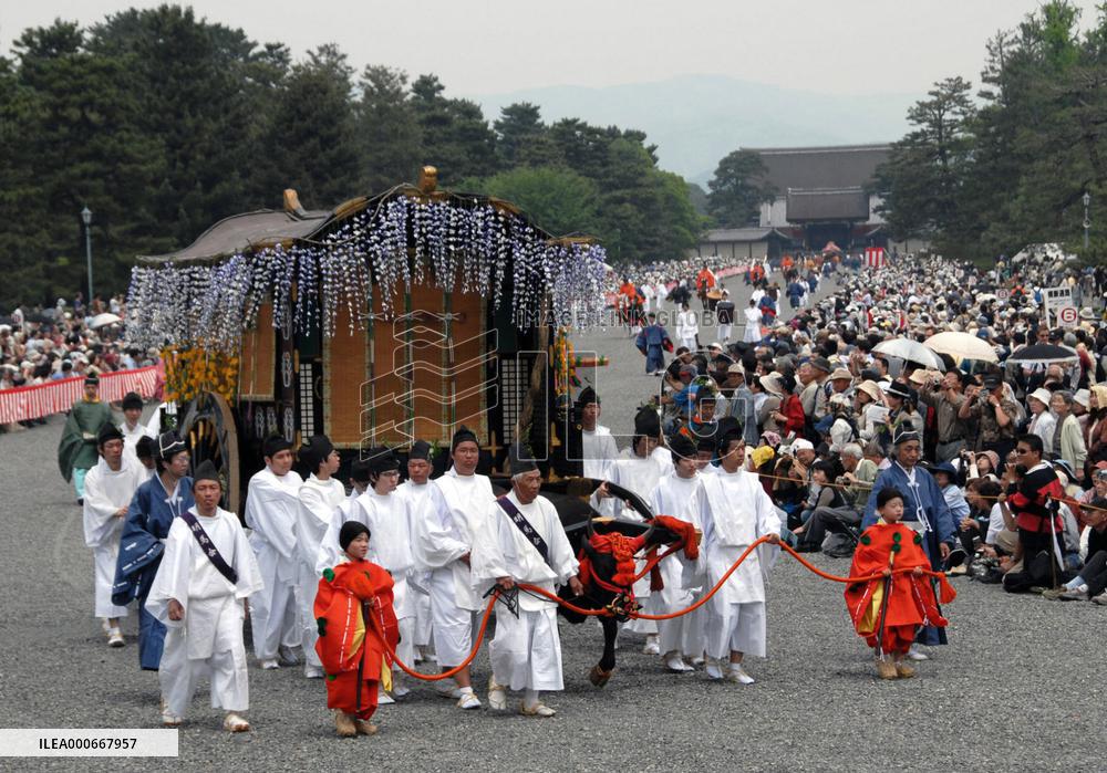 Aoi festival dating back 1,400 years held in Kyoto