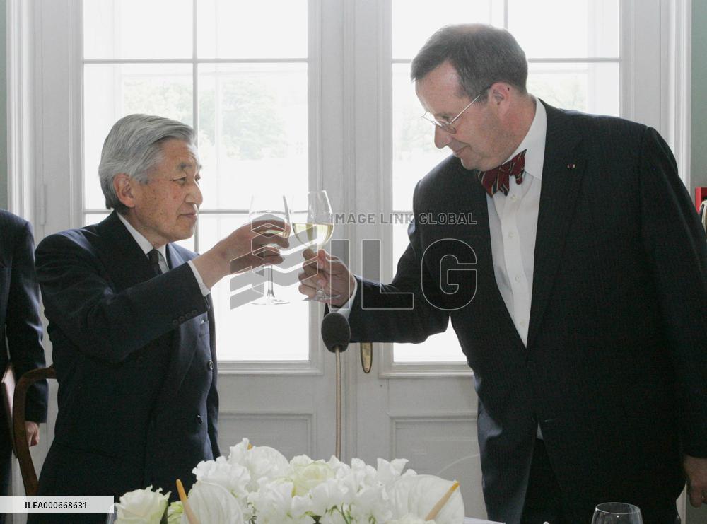 Emperor arrives in Estonia for 1st visit to ex-Soviet republic