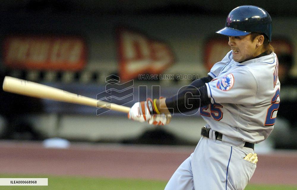 (1)Met's Matsui triples against Marlins