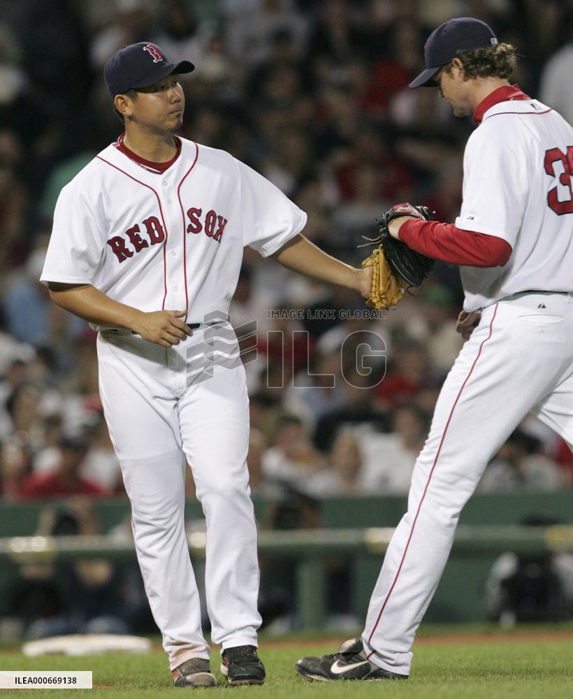 Red Sox pitcher Matsuzaka roughed up by Indians