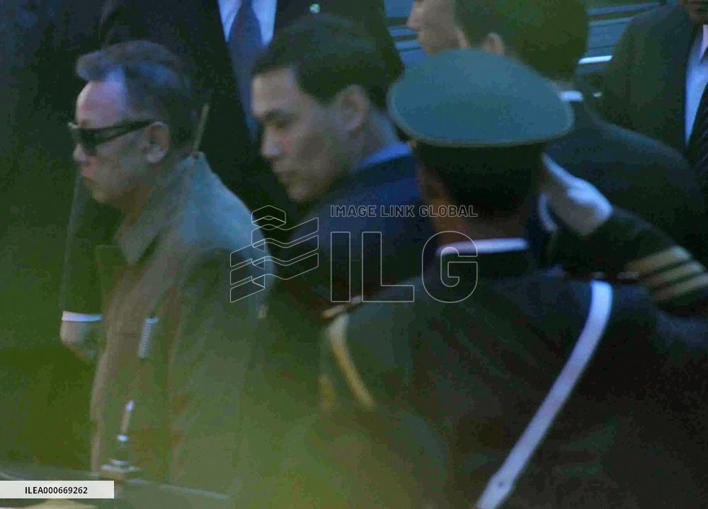 Kim Jong Il visits China for 1st time in 4 years