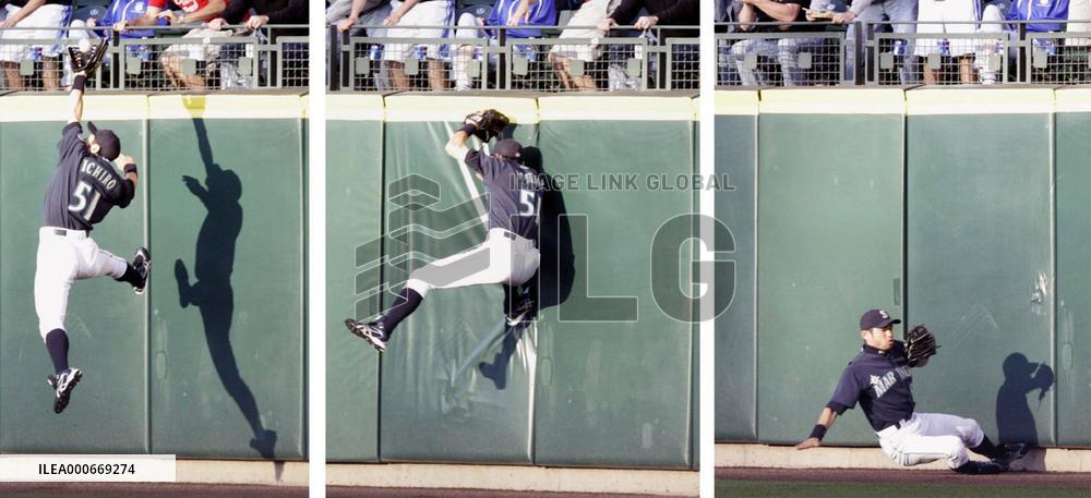 Ichiro Suzuki's super catch