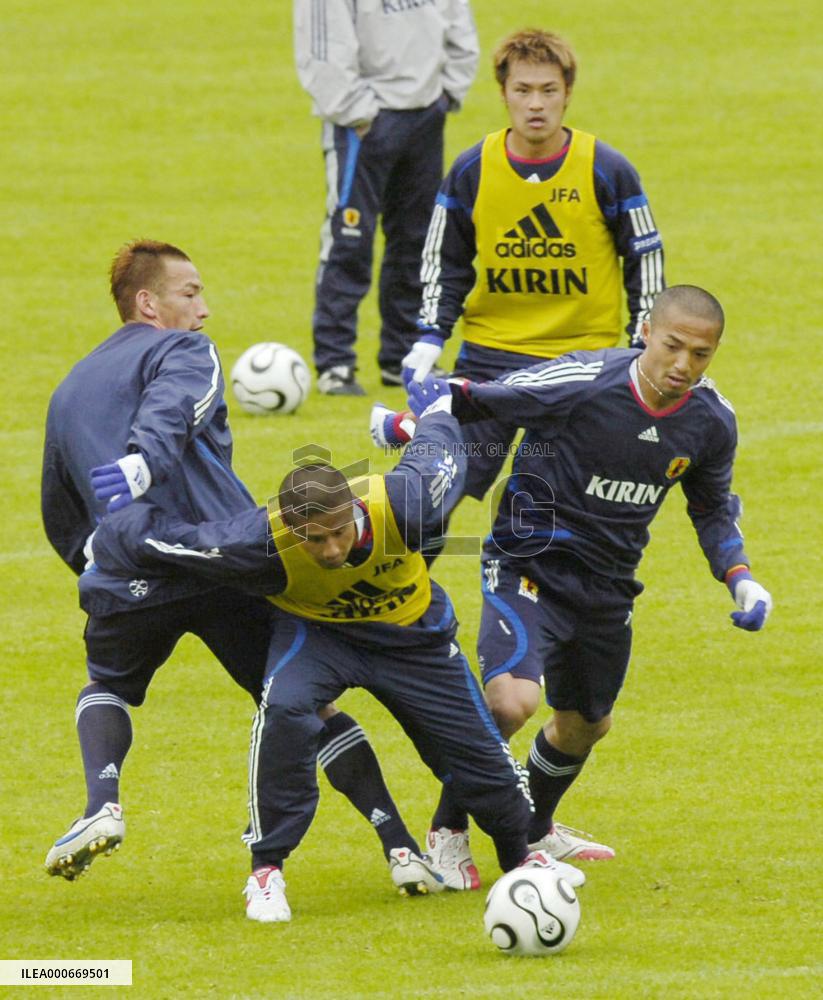 Japan tune up for World Cup finals