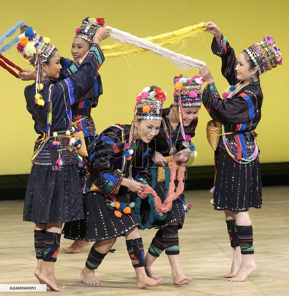 Laos marks national day at Aichi Expo