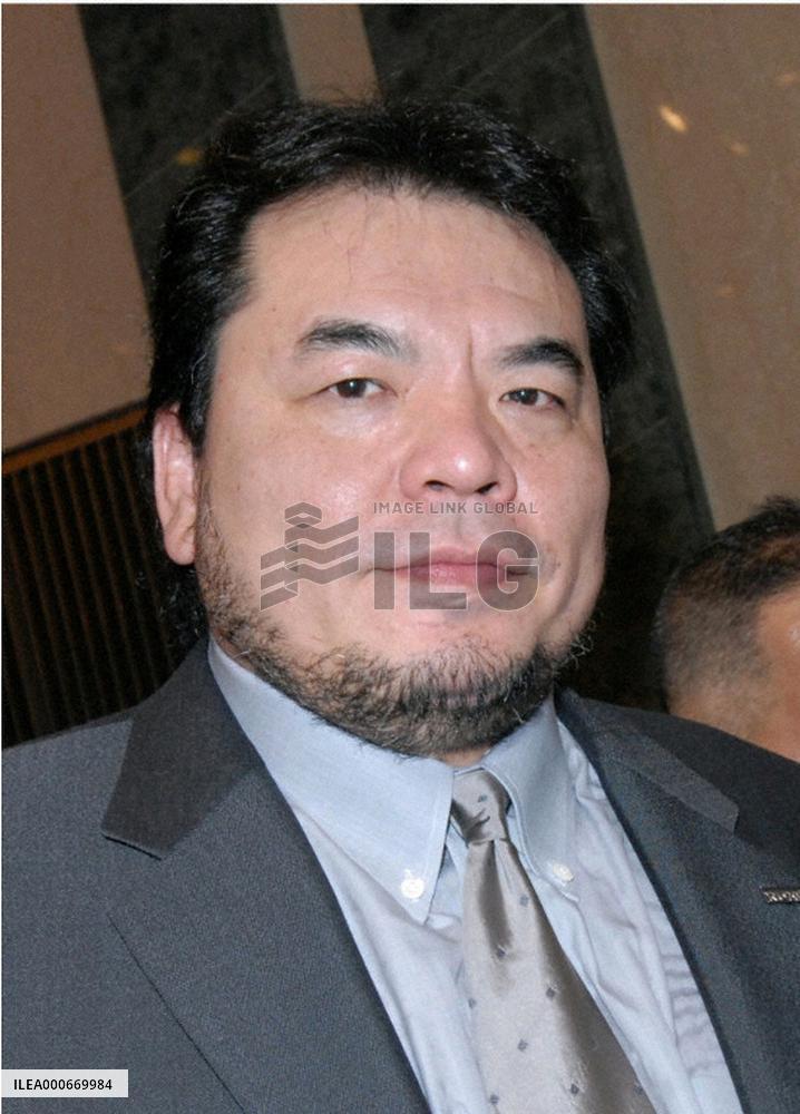 Pro wrestler Misawa dies from blow to head during match