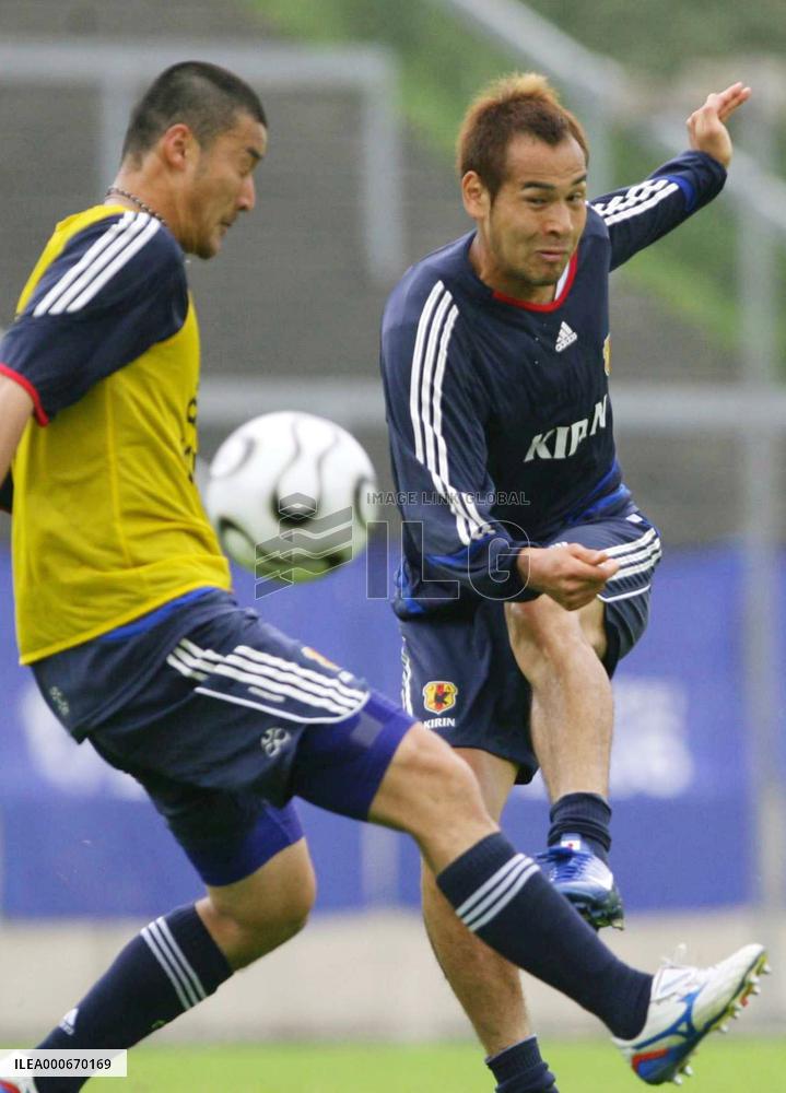 Japan in training session in Bonn