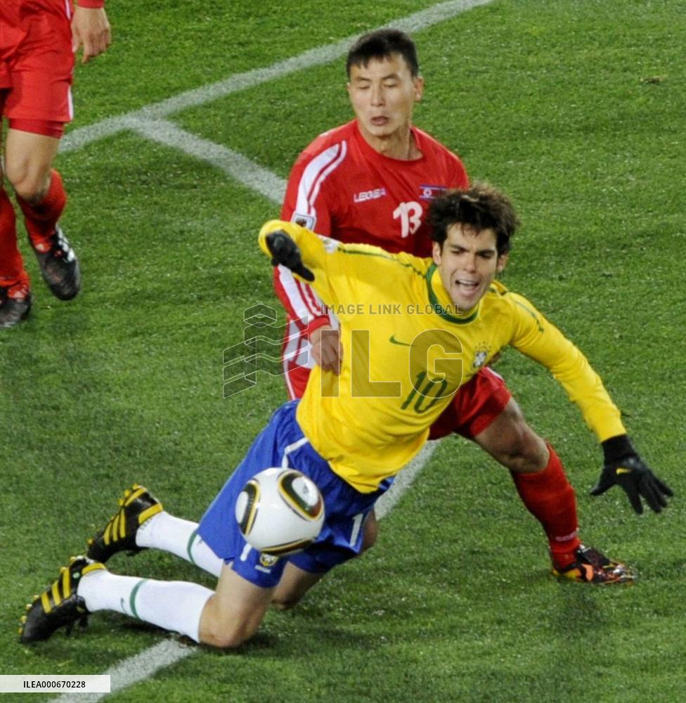 Brazil beat N. Korea 2-1 in World Cup Group G match