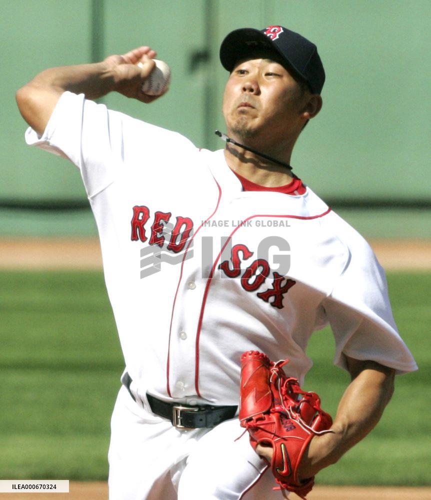 Matsuzaka throws 7 scoreless innings for 8th win