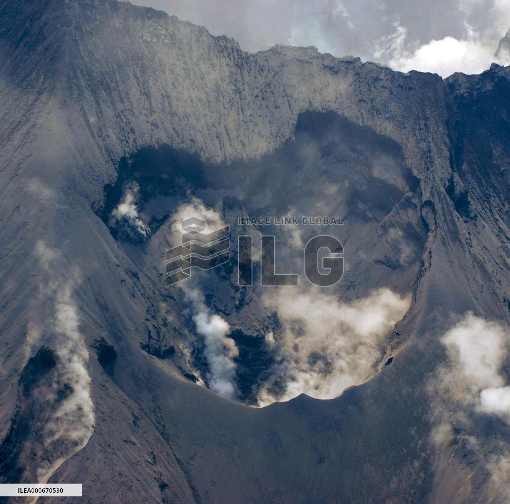 Sakurajima active again