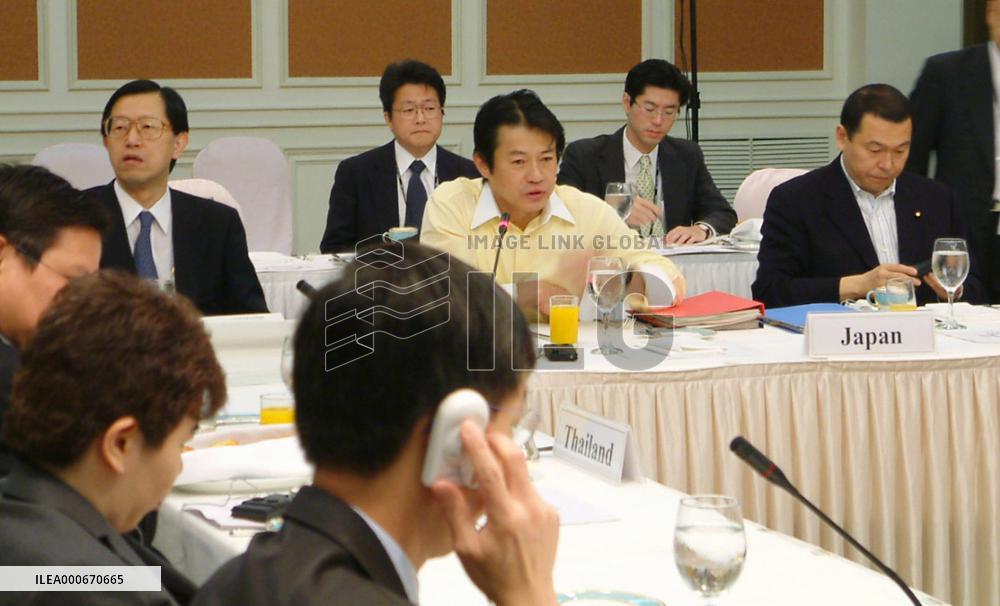 Asian economies discuss nonfarm trade liberalization formula