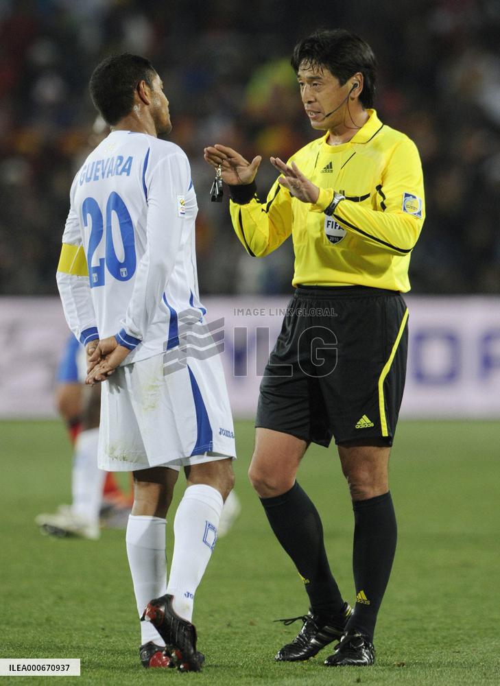 Spain beat Honduras 2-0 in World Cup Group H match