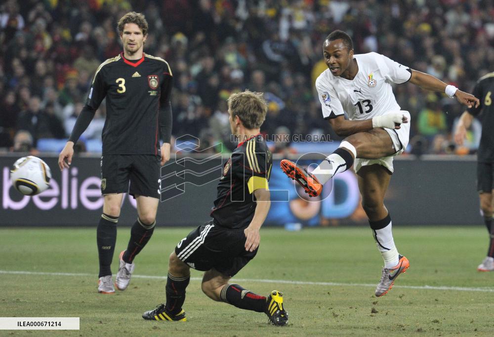 Germany beats Ghana, both teams goes through