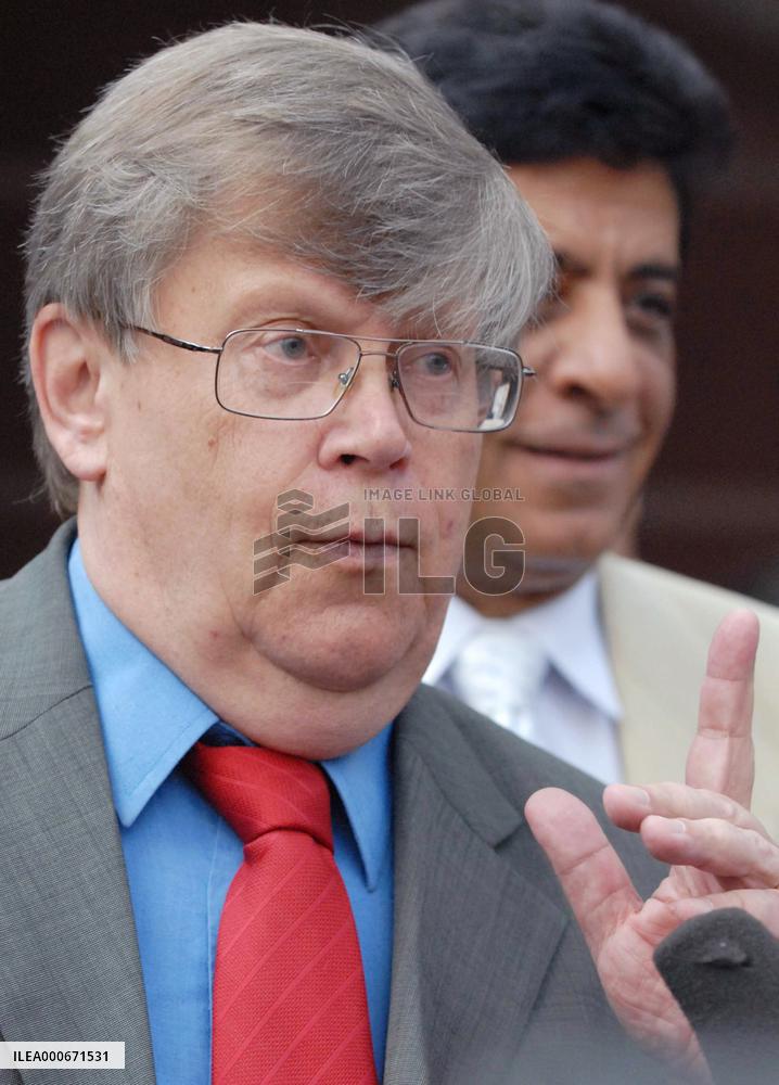 IAEA's Heinonen heads for Pyongyang