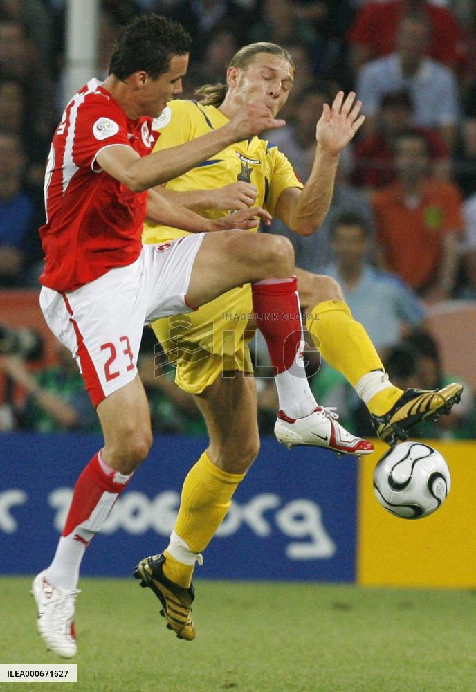 Ukraine beat Switzerland in shootout to reach quarterfinals