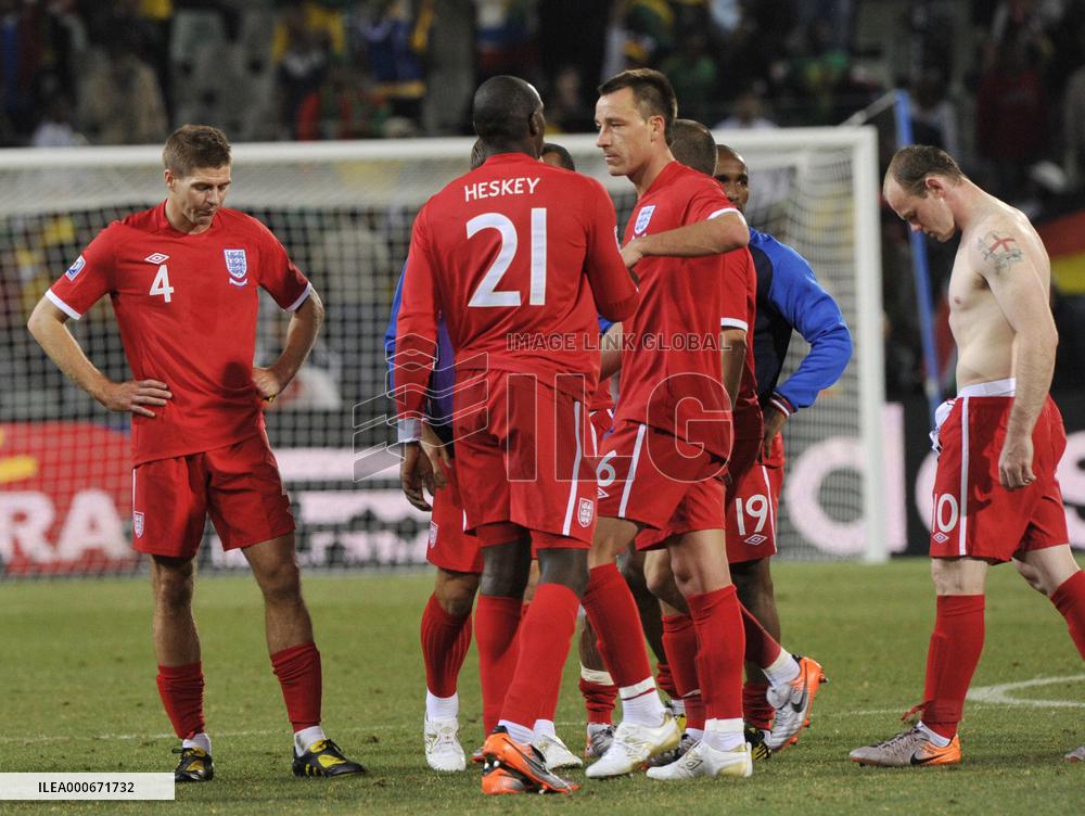 Germany send sorry England packing in 4-1 win
