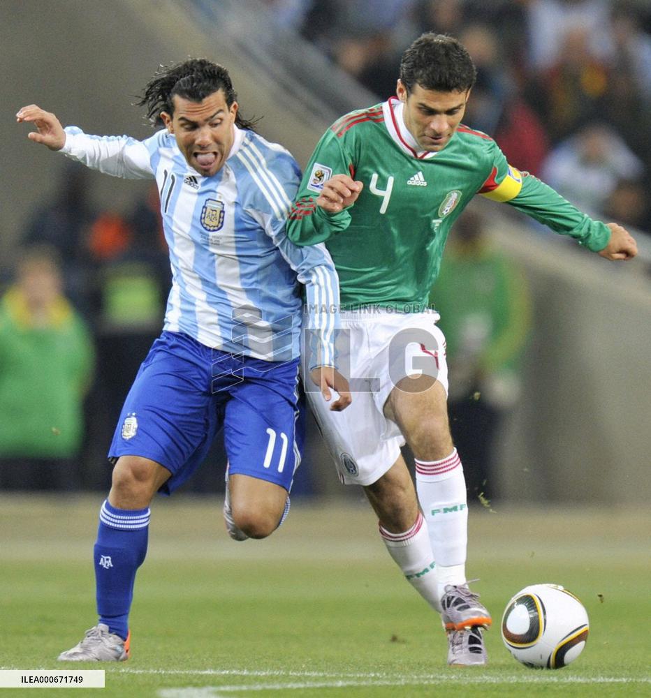 Argentina beat Mexico 3-1 to face Germany in quarters