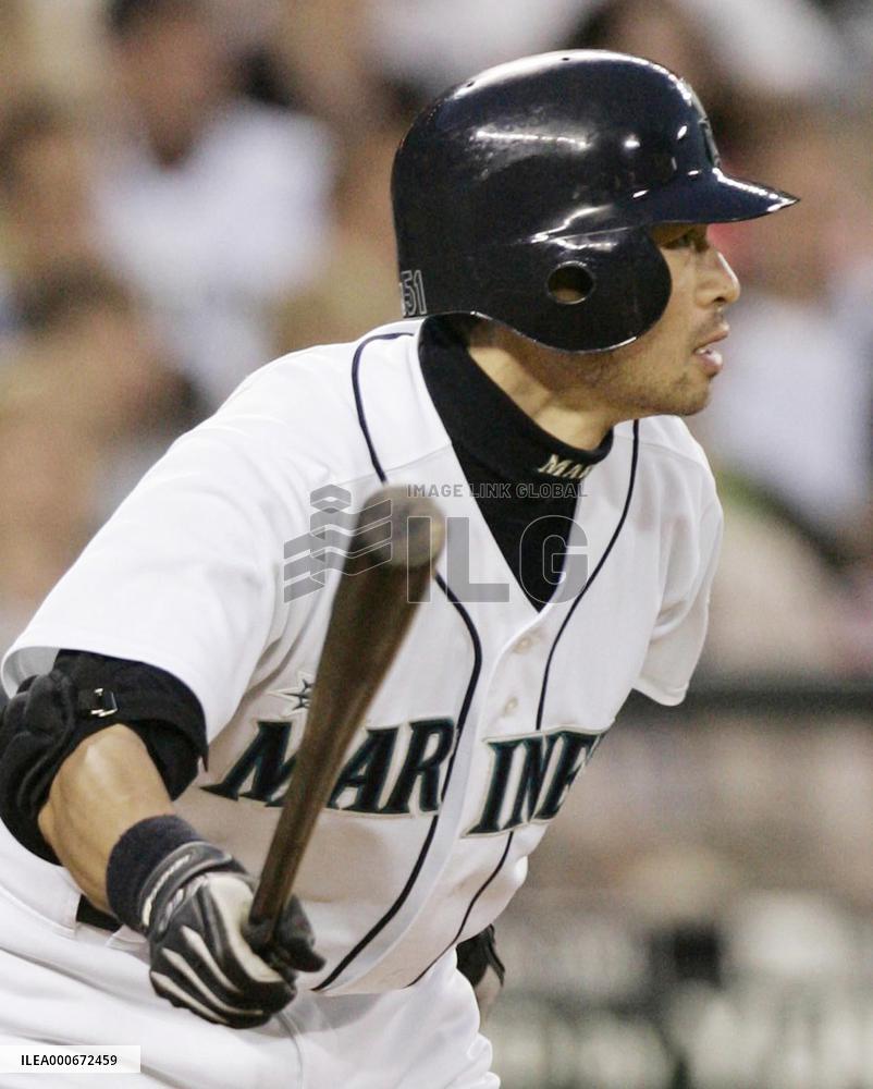 Ichiro records 2,500 hits in Japan, major leagues