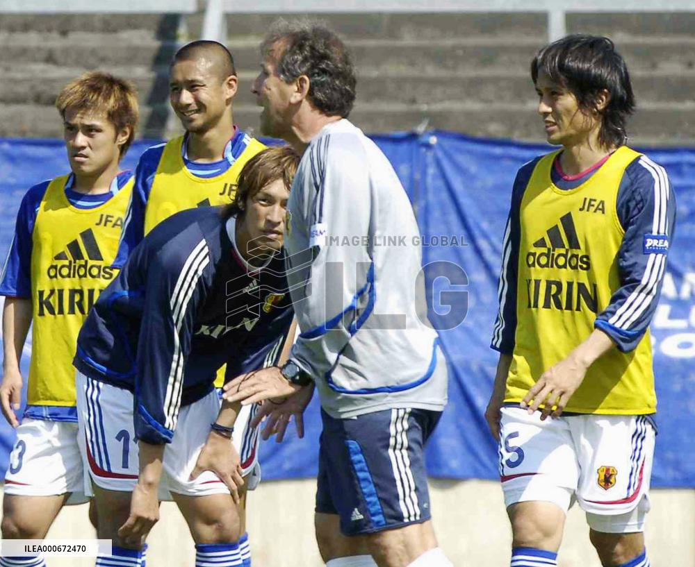 Japan tune up in Bonn