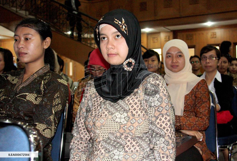 Indonesia health workers study Japanese to work in Japan