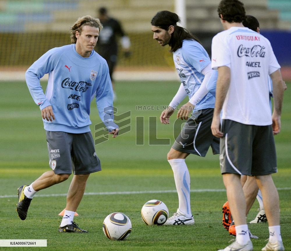 Uruguay, Germany prepare for World Cup third-place match