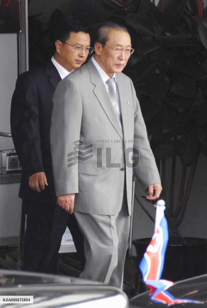 Diplomats in Beijing, Pyongyang to defuse tension over missiles