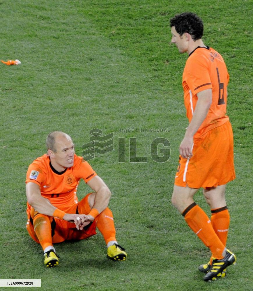 Spain beat Netherlands to win World Cup