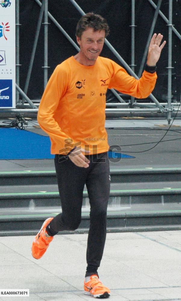Frenchman starts Japan course of trans-Eurasia run