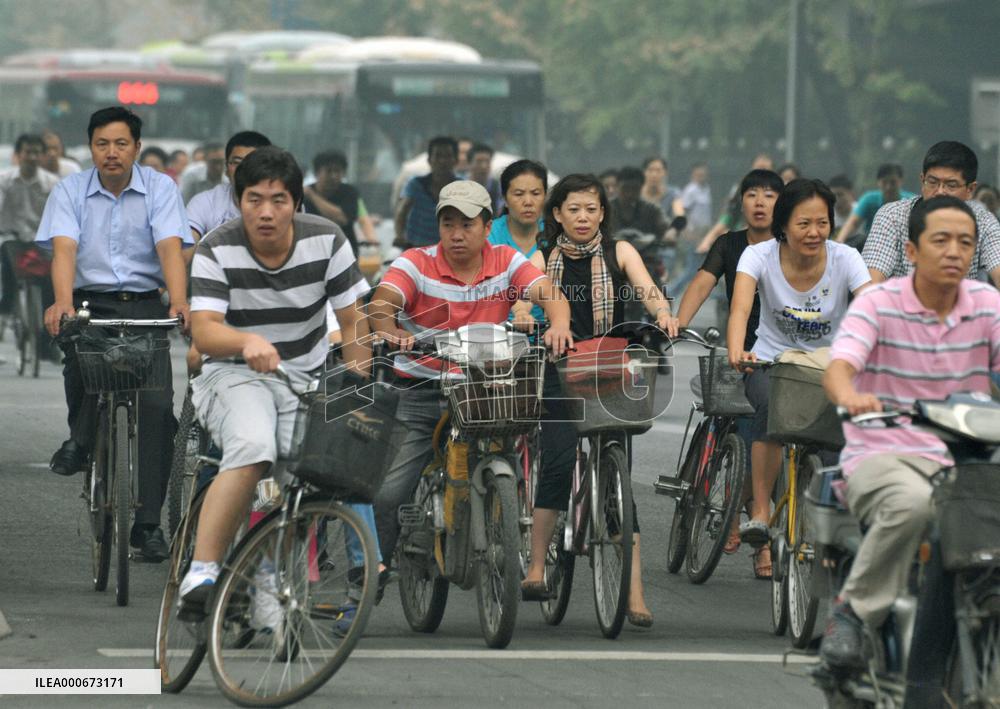 China's GDP grows 11.1% in 1st half of 2010