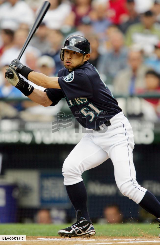 Seattel Mariners Ichiro 2-for-3 against Baltimore Orioles