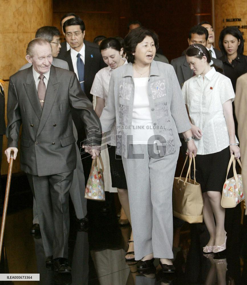 (3)Soga, family leave for Japan, thanks Jakarta