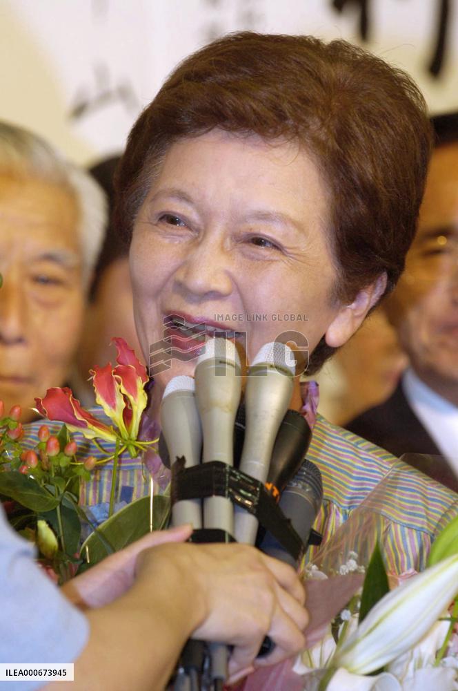 Abe's adviser Nakayama set to win upper house seat