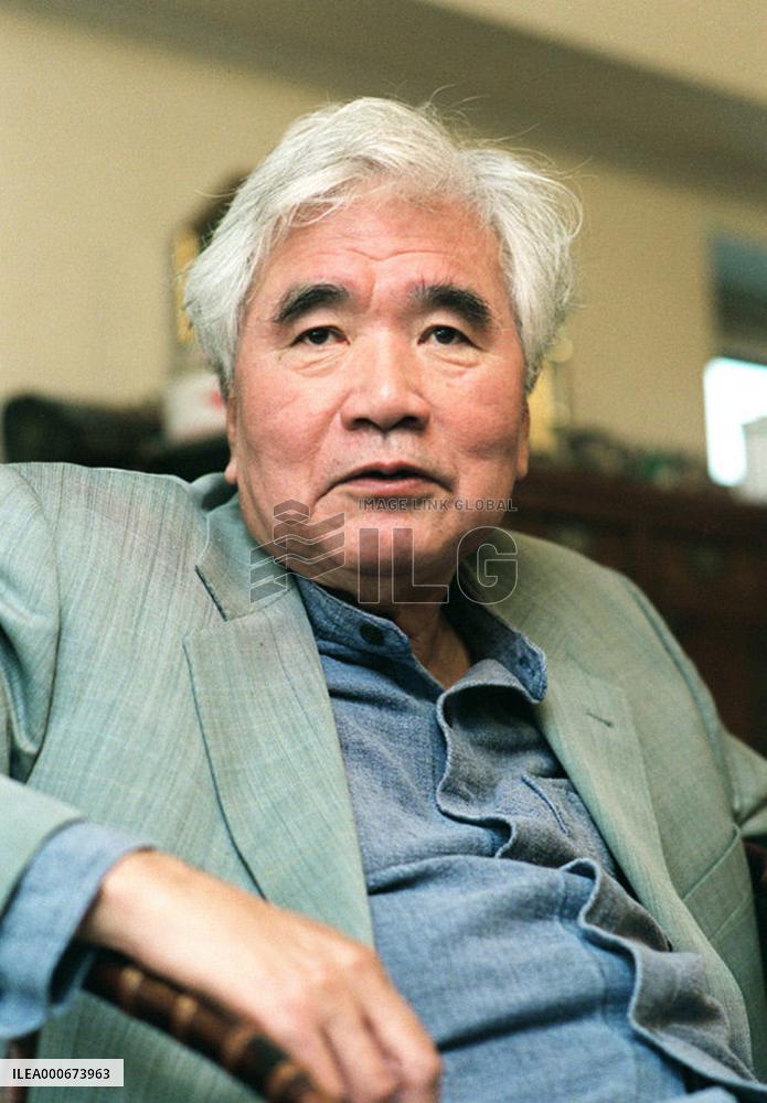 Writer, antiwar activist Makoto Oda dies at 75