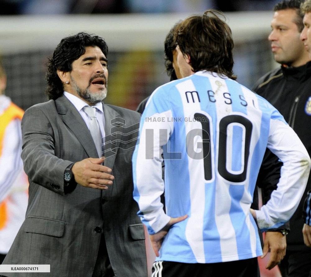Germany thrash Argentina 4-0