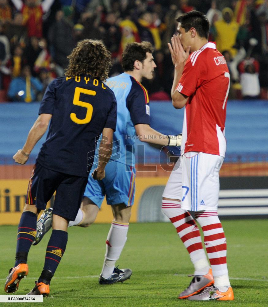 Spain beat Paraguay 1-0