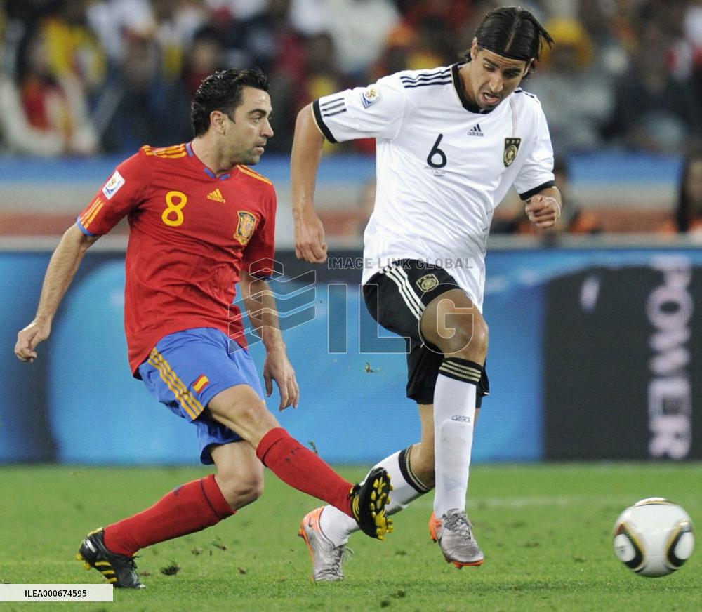 Spain beat Germany to reach World Cup final