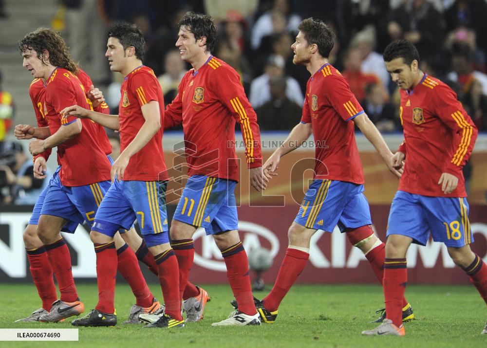 Spain beat Germany to reach World Cup final