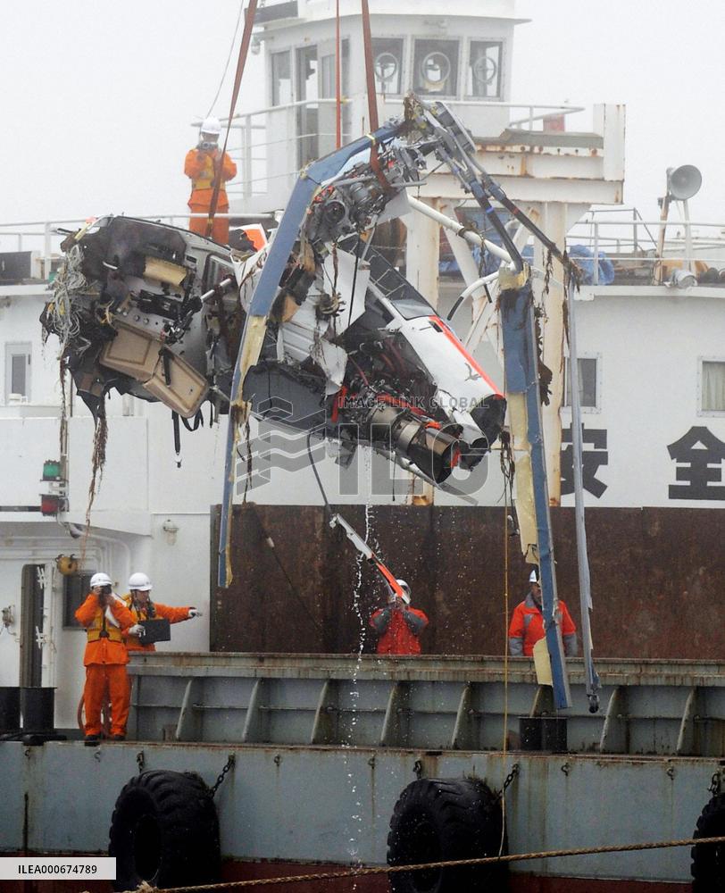 Helicopter salvaged after crash off Aomori